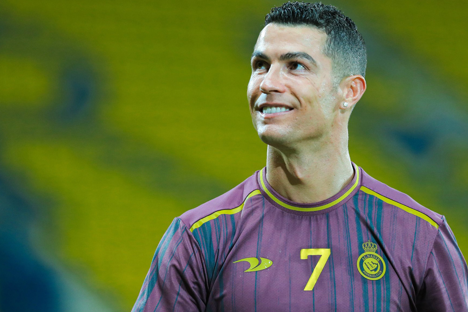 Cầu thủ ghi bàn nhiều nhất thế giới hiện tại là Ronaldo