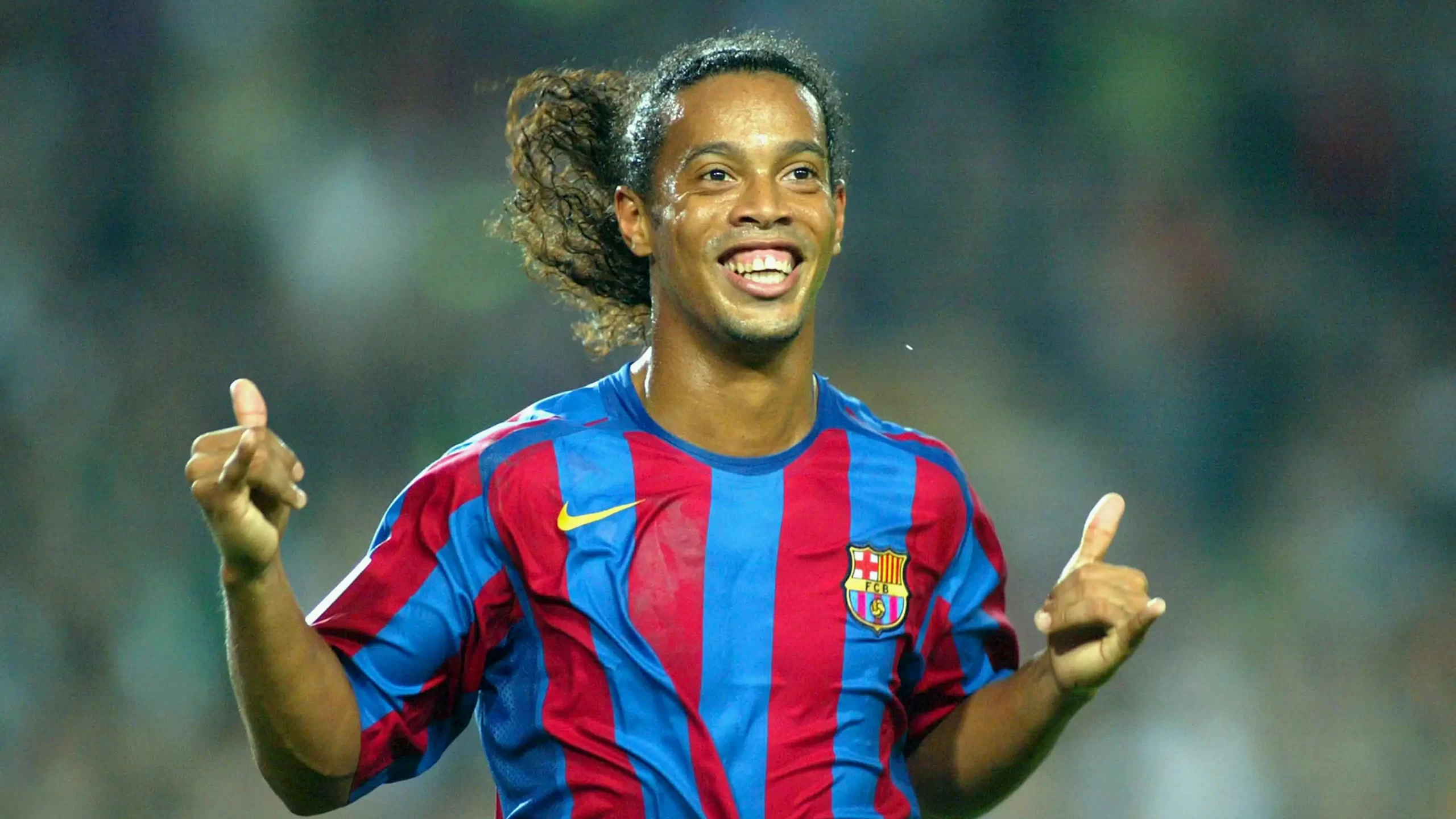Cầu thủ Ronaldinho - Thiên tài dị biệt của làng túc cầu